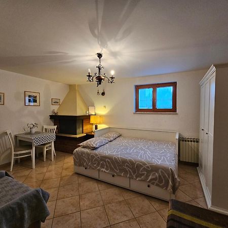 Studio Apartments Igor 브르사르 외부 사진